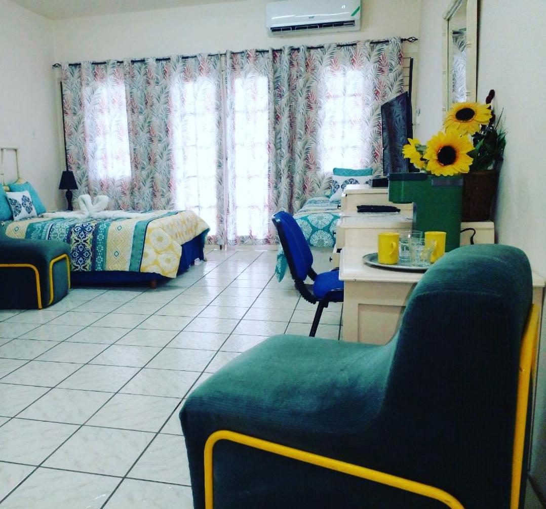 מונטגו ביי Ridgeway Guest House מראה חיצוני תמונה
